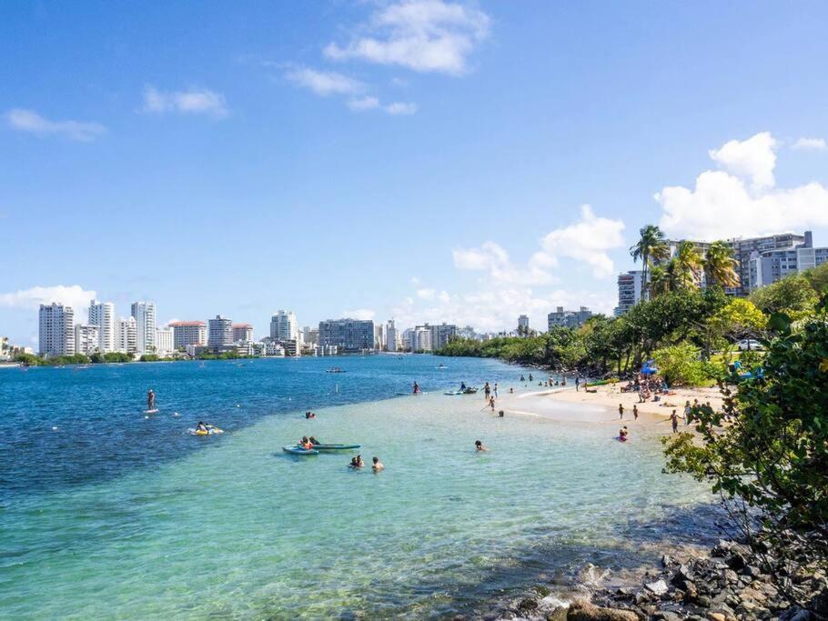 Comfy & Bright Apt @ Calle Loiza - Walk To Beach / Calle Loiza Abajo -N Lägenhet San Juan Exteriör bild