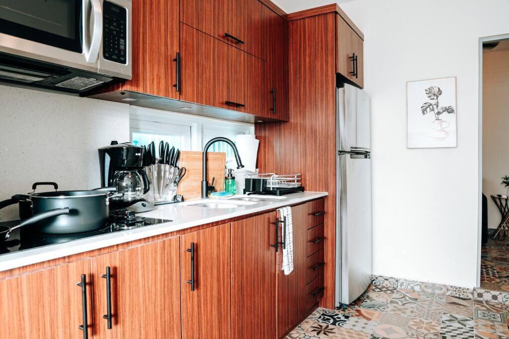 Comfy & Bright Apt @ Calle Loiza - Walk To Beach / Calle Loiza Abajo -N Lägenhet San Juan Exteriör bild