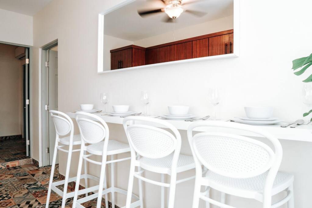 Comfy & Bright Apt @ Calle Loiza - Walk To Beach / Calle Loiza Abajo -N Lägenhet San Juan Exteriör bild
